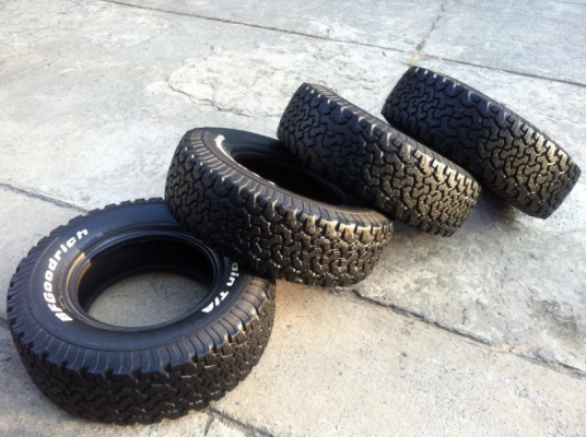 ขายยาง BF Goodrich All-terrain ขนาด 265 75 r16 ดอก9มิล