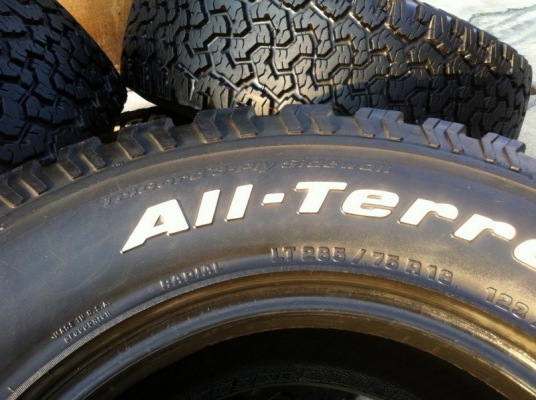ขายยาง BF Goodrich All-terrain ขนาด 265 75 r16 ดอก9มิล
