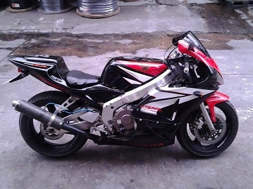 ขาย cbr400rr ทะเบียนเเท้ 100\% แฟริ่งเเต่ง212 โซ่ทองของใหม่ 65000บ.