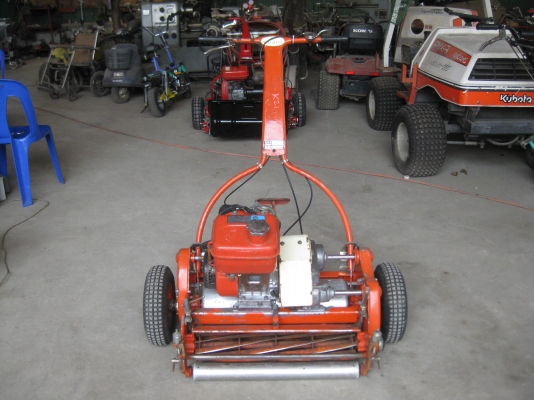 ขายรถตัดหญ้า(ตัดกรีน)TSUCHIYA พร้อมใช้งาน
