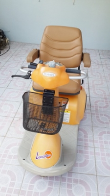 ขายด่วนๆรถไฟฟ้า 3 ล้อ KUBOTA สำหรับคนแก่หรือคนพิการ เพิ่งมาจากญี่ปุ่น