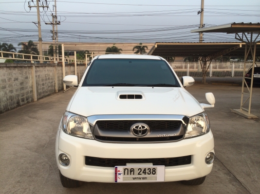 TOYOTA VIGO 4DR 2010 รถบ้านแท้ เพื่อนฝากขายครับ