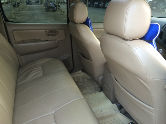 TOYOTA VIGO 4DR 2010 รถบ้านแท้ เพื่อนฝากขายครับ