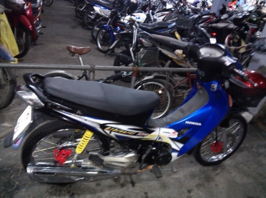 ดิสก์หลังแท้ wave 125 R  ปี50 ubox กุญแจใหญ่