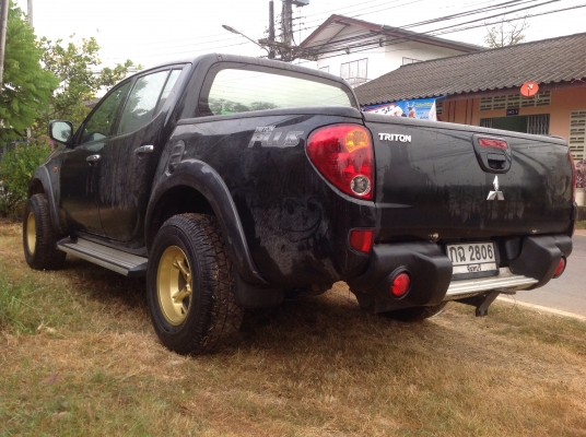 ขายมิตซู1uzออโต้เร่งเบามาแรงขับสบายLPGถังใต้ท้อง