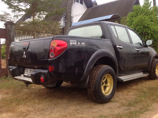 ขายมิตซู1uzออโต้เร่งเบามาแรงขับสบายLPGถังใต้ท้อง