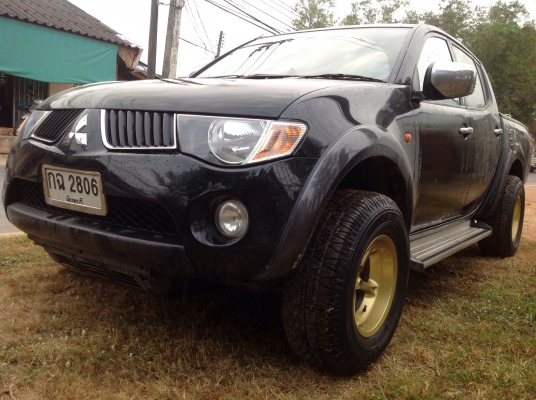 ขายมิตซู1uzออโต้เร่งเบามาแรงขับสบายLPGถังใต้ท้อง