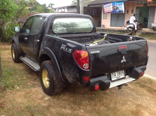 ขายมิตซู1uzออโต้เร่งเบามาแรงขับสบายLPGถังใต้ท้อง