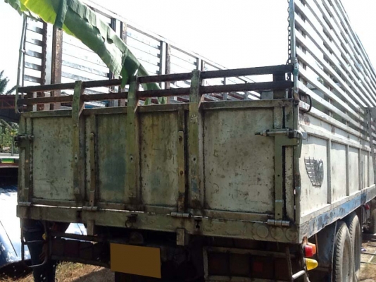 ขายรถบรรทุก (ไม่ดั้ม) 10 ล้อ 1 เพลา กระบะสแตนเลสทั้งลูก