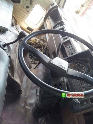 ขายรถบรรทุก 6 ล้อ กระบะพื้นเรียบ (ถอดเครนออกแล้ว) HINO