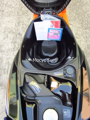 Honda Click 125i combi สีขาวดำ  ปี 2013 รถ 4 เดือน วิ่ง 5,7xxกิโล