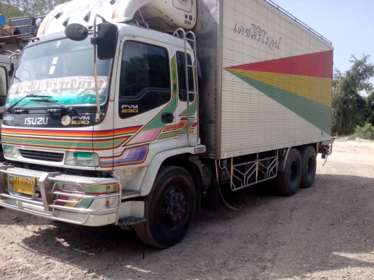 10ล้อตู้เย็นISUZU FVM230แรง ปี*50 รถสวย...พร้อมใช้ สภาพดี่