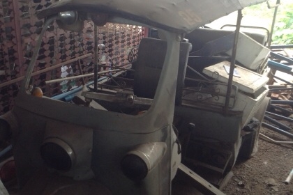 รถตุ๊กๆ ขับมารื้อทำสี มีเครื่อง อะไหล่บางส่วนขายตามสภาพ 20,000