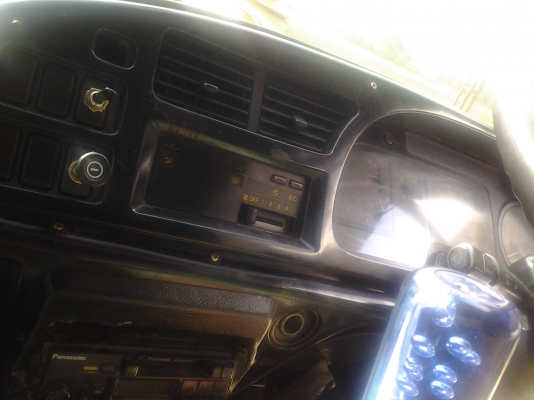 ขายด่วน ISUZU FVM 195 Hp กระบะบรรทุกรถเกี่ยวงามๆครับ(ทีมงานรถคุณภาพ)