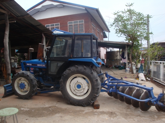 ขายรถไถฟอร์ด2เพลา3สูบปี2556 จัดไฟแนนท์ได้ 300000