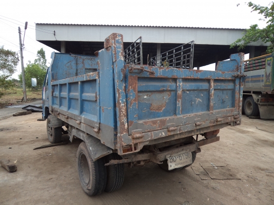 ขาย345000บาทรถ6ล้อดั้มอีซูซุNPRเครื่อง110แรง พวงมาลัยเพาเวอร์