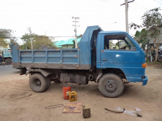 ขาย345000บาทรถ6ล้อดั้มอีซูซุNPRเครื่อง110แรง พวงมาลัยเพาเวอร์