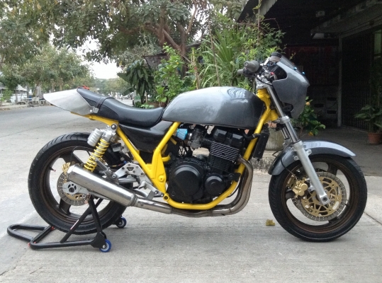 ด่วนเลยครับจัดราคาเบาๆไปเลย Kawasaki 400 เอกสารอินวอย์