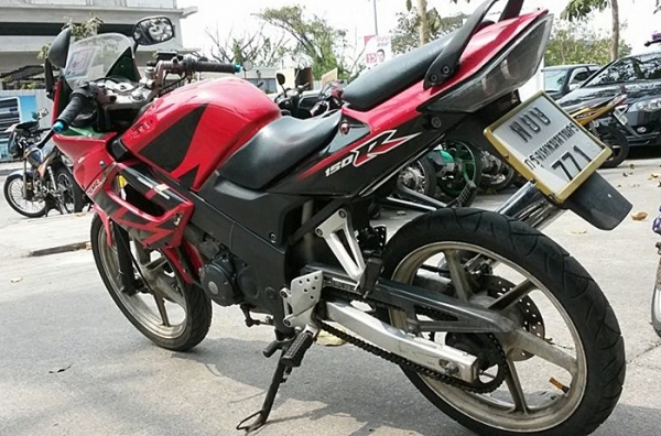 CBR 150. ตัวเก่า กุญแจใหญ่