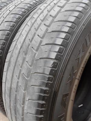 ใหม่ๆ ปี2013 MAXXIS MA-579 215/70R15 มี 3 เส้น ยางหนาประมาณ 6 มม. TEL.081-427-3941 ใหม่ๆ ปี2013 MAXXIS MA-579 215/70R15 มี 3 เส้น ยางหนาประมาณ 6 มม. TEL.081-427-3941