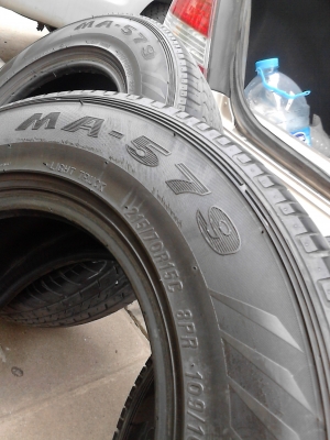 ใหม่ๆ ปี2013 MAXXIS MA-579 215/70R15 มี 3 เส้น ยางหนาประมาณ 6 มม. TEL.081-427-3941 ใหม่ๆ ปี2013 MAXXIS MA-579 215/70R15 มี 3 เส้น ยางหนาประมาณ 6 มม. TEL.081-427-3941