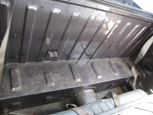 ขายรถ Mazda Familia 1300 ปี35 5เกียร์ ตามสภาพพร้อมใช้งาน