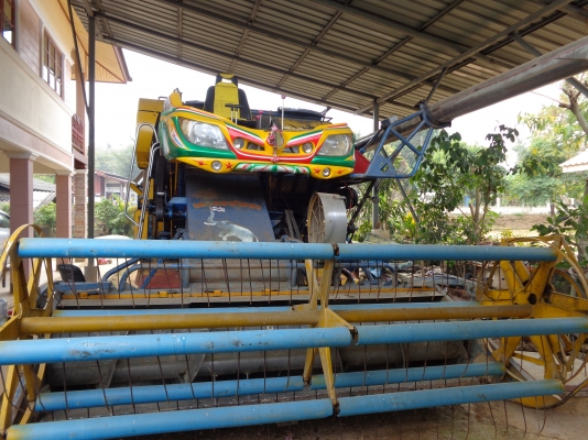 ข่ายรถเกี่ยวข้าวมือสอง เกษตรพัฒนา เจ้าช้างไวไฟปี 53 มีบุคคลติดต่อมาเสนอราคาไว้กรุณาติดตอกลับมาด้วยครับ เนื่องจากไม่มีเบอร์ติดต่อกลับครับ