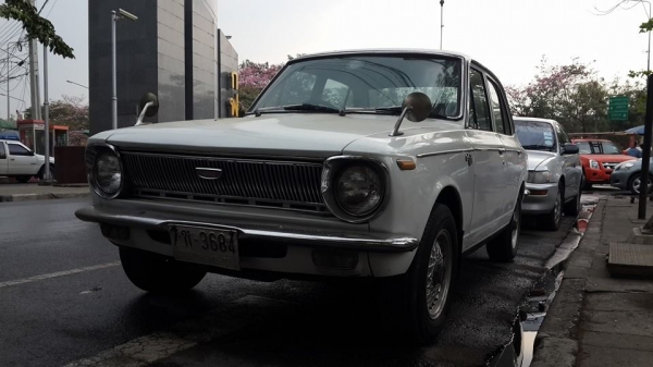 ขาย  toyota corolla KE10 สวยๆ