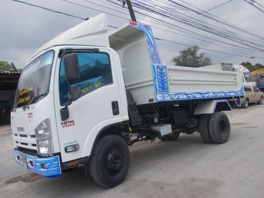 ขายรถดั้ม ISUZU NPR ตาตั้ง เครื่อง 4HK1  150 แรงม้า กระบอกดั้ม 4 ตัน กระบะยาว 4 เมตร กว้าง 2.20 เมตร สูง 1.30 เมตร