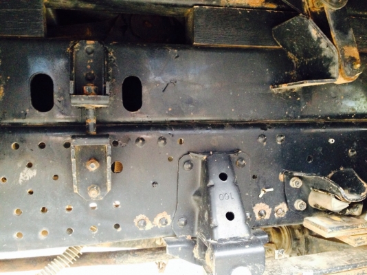 ขายรถดั้ม ISUZU NPR ตาตั้ง เครื่อง 4HK1  150 แรงม้า กระบอกดั้ม 4 ตัน กระบะยาว 4 เมตร กว้าง 2.20 เมตร สูง 1.30 เมตร