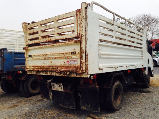 ขายรถดั้ม ISUZU NPR ตาตั้ง เครื่อง 4HK1  150 แรงม้า กระบอกดั้ม 4 ตัน กระบะยาว 4 เมตร กว้าง 2.20 เมตร สูง 1.30 เมตร