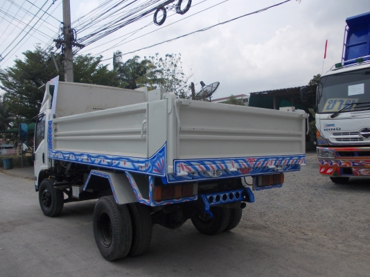 ขายรถดั้ม ISUZU NPR ตาตั้ง เครื่อง 4HK1  150 แรงม้า กระบอกดั้ม 4 ตัน กระบะยาว 4 เมตร กว้าง 2.20 เมตร สูง 1.30 เมตร