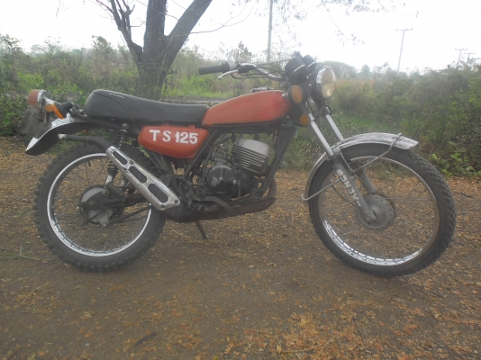 ขาย ts 125 ท่อแซก สภาพเก่า เครื่องดีมากครับ  ตามรูป