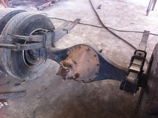 ช่วงล่าง Hino F รุ่นใหม่ พร้อมคานหน้า 6 น้อต สภาพพร้อมใช้ ราคาต่อรอง