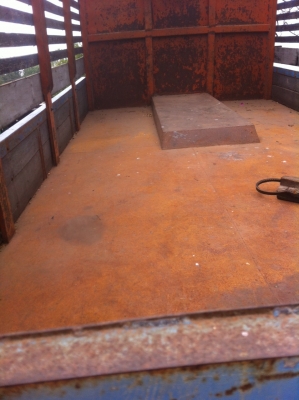 ขายหกล้อดัมพ์ Isuzu NPR รถประกอบ NPR58L-7123xxx