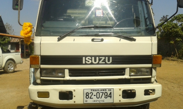 ขาย ISUZU FVM 195  แรงม้า รถห้างแท้ ต่อรองได้