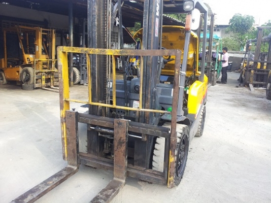 รถยกฟอร์คลิฟท์ FORKLIFT 3.0 ตัน Diesel ยกสูง 4.0 mm.งาสไลด์ ยางตัน