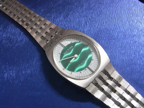 21ก.พ.((น้าเล็ก)) นำเสนอนาฬิกาข้อมือ 21ก.พ.((น้าเล็ก)) นำเสนอนาฬิกาข้อมือ