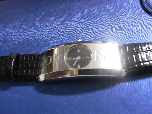 21ก.พ.((น้าเล็ก)) นำเสนอนาฬิกาข้อมือ 21ก.พ.((น้าเล็ก)) นำเสนอนาฬิกาข้อมือ