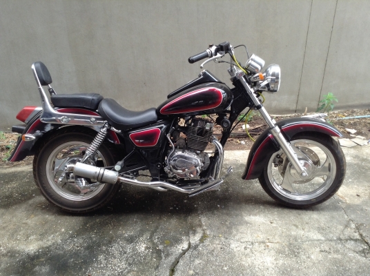 ธารนนทบุรี//ขายช๊อปเปอร์แนวๆซักคัน 150 cc รถสวยเก็บงานแล้วครับ ราคา38,000บาท ทะเบียนแท้