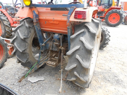 ขายแทรกเตอร์ คูโบต้า รุ่น ZL 4212 DT-M สองเพลา