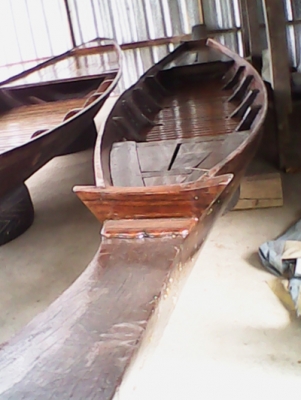 เรือพายม้า เรือขุดไม้ตะเคียน สภาพสวยพร้อมใช้ ขาย 35,000 บาท