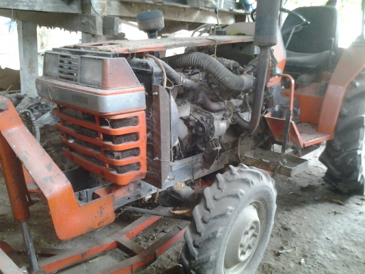 ขายรถไถ20แรงโฟวินใส่เครืองอีซูซุมีเครื่องเก่าแถมให้