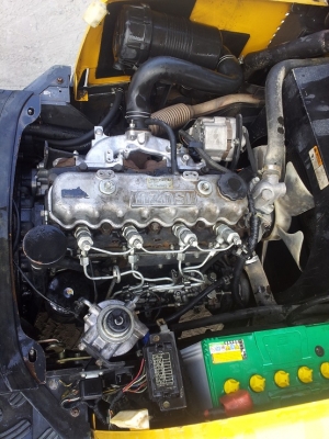 Forklift  TCM ขนาด 2.5 ตัน ดีเซล AUTO ยกสูง 3.0 เมตร ยางตัน    รับประกันหลังการขาย