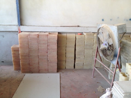 ขาย เครื่องผลิต แผ่นปูพื้นคอนกรีต