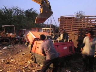 ประกาศขอบคุณ ลูกค้าทางร้านเราครับ มาถอยรถดูดฝ่น พร้อมใช้งานของเราไปแล้วครับ ขอบคุณครับ