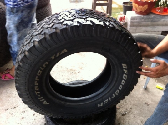 ขายยางbf 265-75-16-10 กับbf-31-15-05