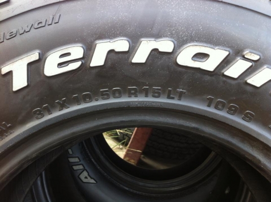 ขายยางbf 265-75-16-10 กับbf-31-15-05