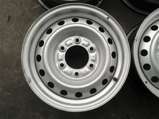 ขายกระทะล้อD-MAX  ป้ายแดง ขอบ 15" ไม่มีรอยสภาพสวยมาก