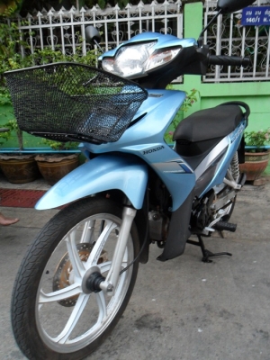 เวฟ 110i จดทะเบียน สิงหา 53 ล้อแม็กซ์ รถสีฟ้าขาว เครื่องเดิมๆ สภาพภายนอกสวยงาม ขายราคา19,500 บาท (ต่อรองได้ - ขายได้ ก็ขายค่ะ)ทะเบียน เล่ม เอกสารชุดโอนครบ ภาษียังไม่ขาด สนใจสอบถามเพิ่มเติมโทร 082-851-4602 , 081-047-8666 เล็ก หรือ Line ID : jib.supan FB : เวฟ 110i จดทะเบียน สิงหา 53 ล้อแม็กซ์ รถสีฟ้าขาว เครื่องเดิมๆ สภาพภายนอกสวยงาม ขายราคา19,500 บาท (ต่อรองได้ - ขายได้ ก็ขายค่ะ)ทะเบียน เล่ม เอกสารชุดโอนครบ ภาษียังไม่ขาด สนใจสอบถามเพิ่มเติมโทร 082-851-4602 , 081-047-8666 เล็ก หรือ Line ID : jib.supan FB :